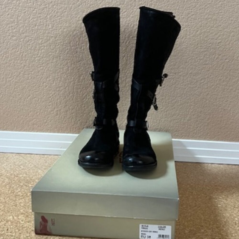 AS98 Tall Black boots